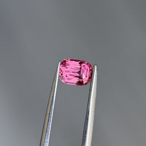 Mahenge Spinel Tanzania 1.02ct